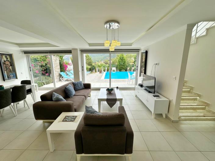 Image No.17-4 Bed Villa for sale