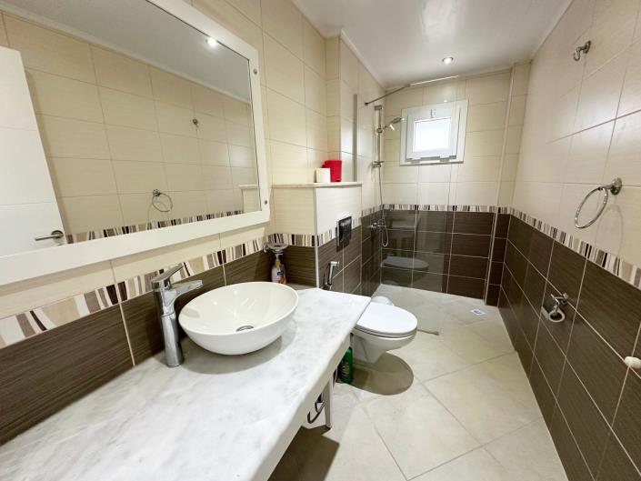 Image No.21-4 Bed Villa / Detached for sale