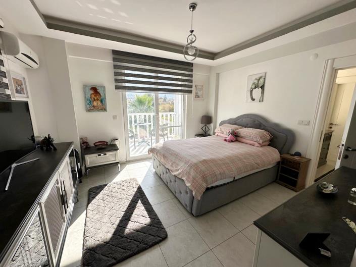 Image No.24-4 Bed Villa / Detached for sale