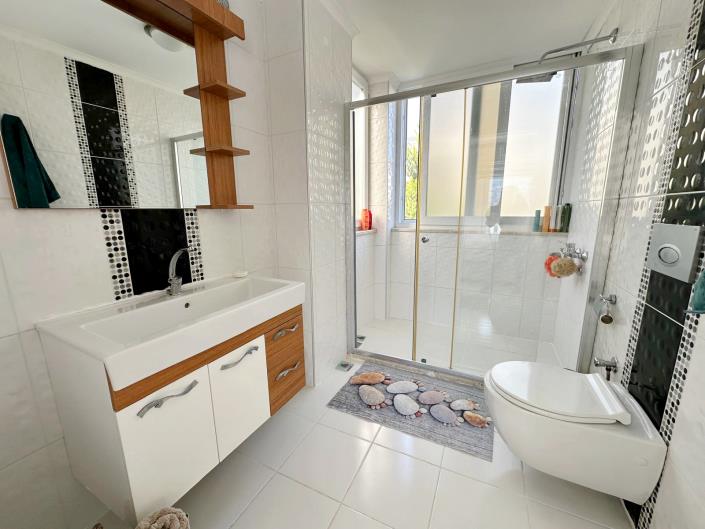 Image No.32-4 Bed Villa / Detached for sale