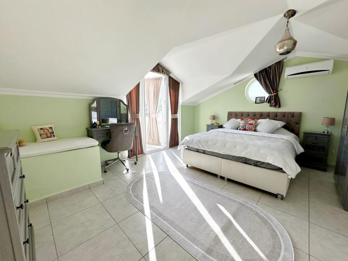 Image No.34-4 Bed Villa / Detached for sale