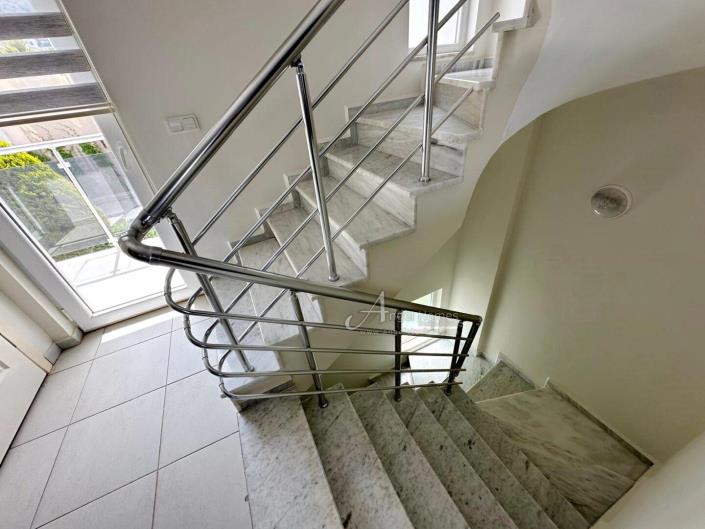 Image No.16-2 Bed Apartment for sale