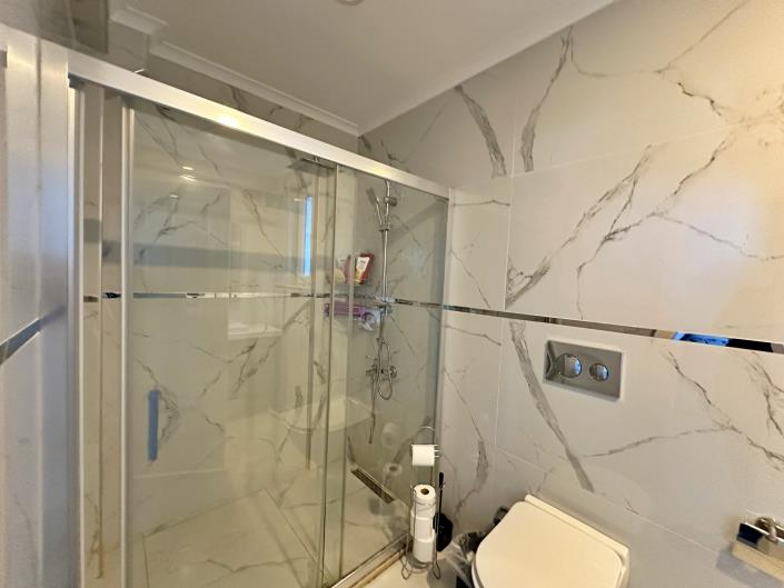 Image No.24-3 Bed Villa / Detached for sale