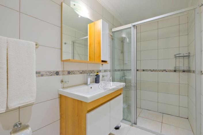 Image No.19-2 Bed Apartment for sale