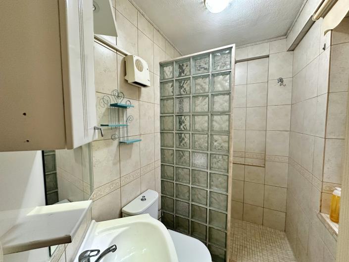 Image No.20-3 Bed Villa for sale