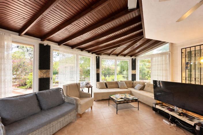 Image No.12-3 Bed Villa for sale