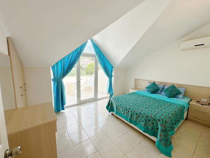 Image No.13-3 Bed Apartment for sale