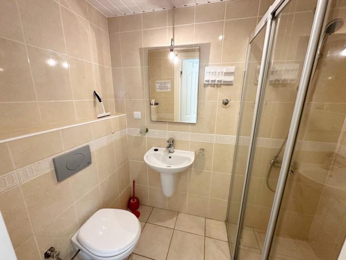 Image No.14-3 Bed Apartment for sale