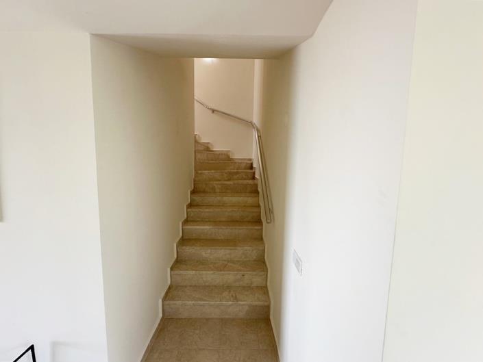 Image No.12-3 Bed Apartment for sale