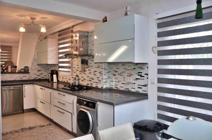 Image No.14-3 Bed Villa / Detached for sale