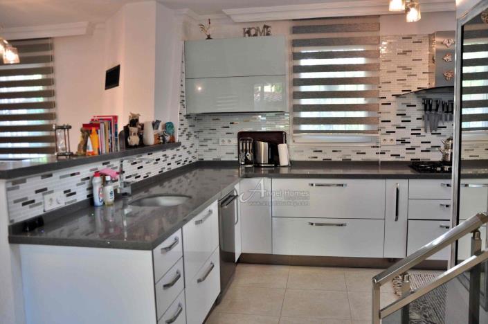 Image No.15-3 Bed Villa / Detached for sale