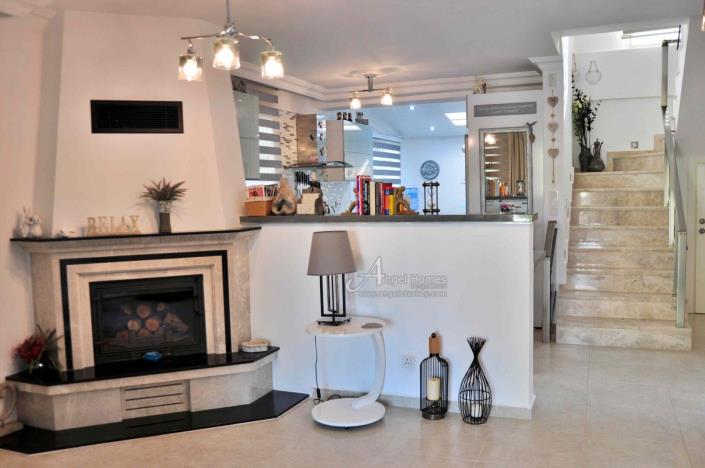 Image No.12-3 Bed Villa / Detached for sale