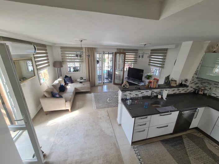 Image No.11-3 Bed Villa / Detached for sale