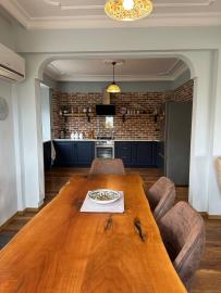 3_bed_villa_kadikoy_dining_room