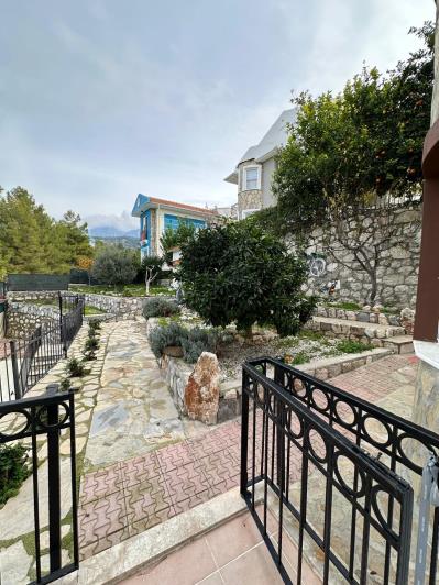 Image No.41-3 Bed Villa / Detached for sale