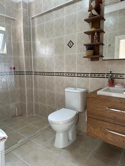 Image No.29-3 Bed Villa / Detached for sale