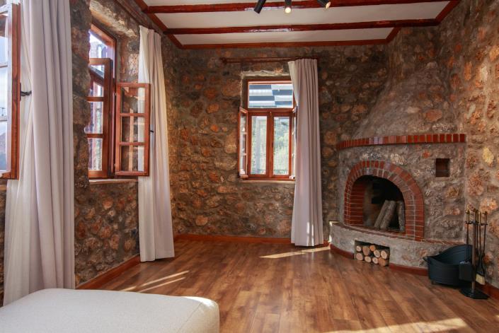 Image No.18-4 Bed Villa / Detached for sale