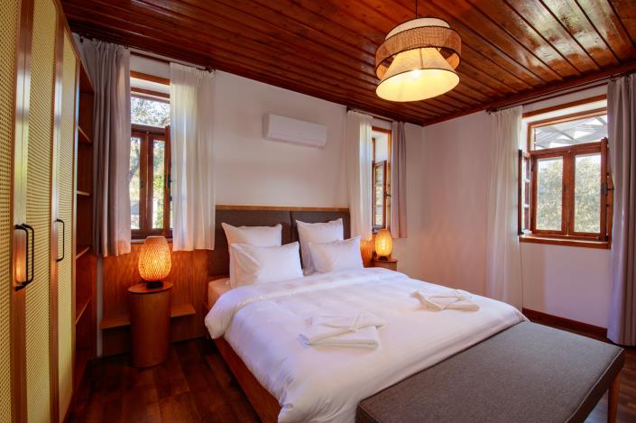 Image No.40-4 Bed Villa / Detached for sale