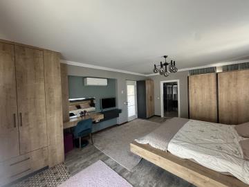 Media-2-4C0347F4-1055-483F-9BF0-B1F2450E688A