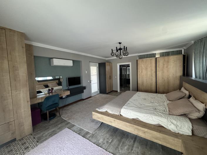 Image No.16-5 Bed Villa / Detached for sale