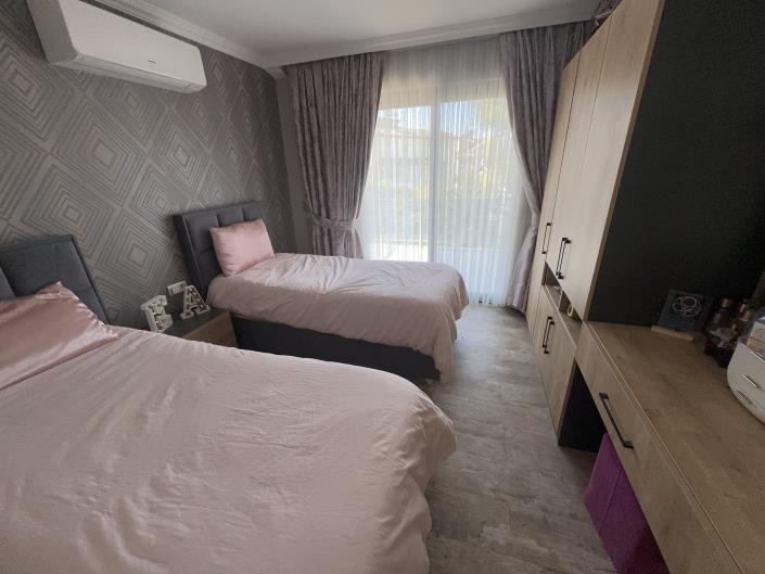 Image No.19-5 Bed Villa / Detached for sale