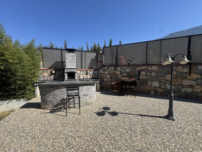 Image No.5-5 Bed Villa / Detached for sale