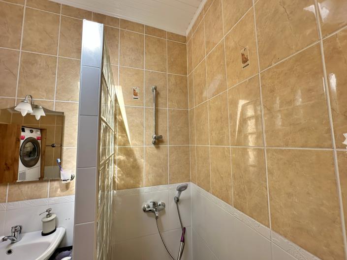 Image No.28-3 Bed Apartment for sale