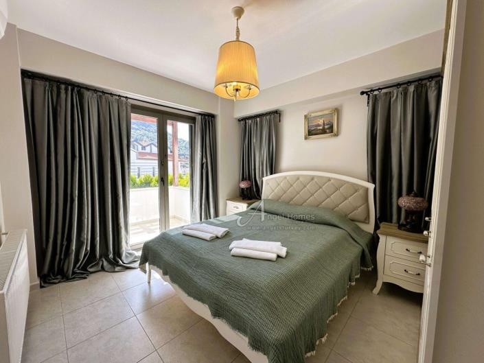 Image No.9-4 Bed Villa / Detached for sale