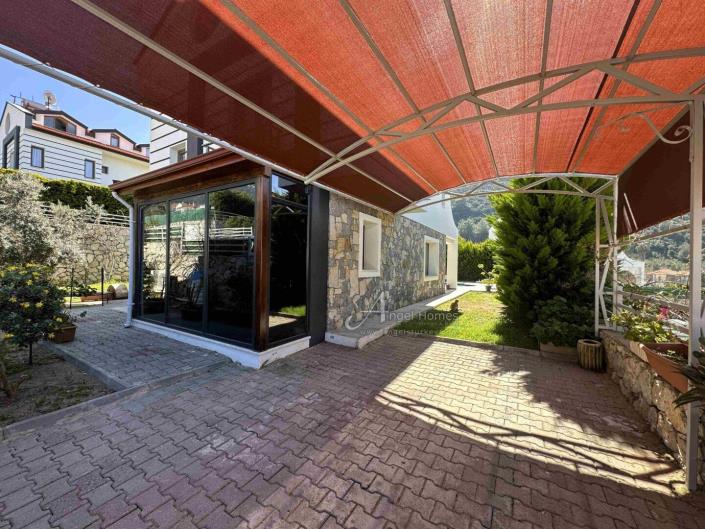 Image No.23-4 Bed Villa / Detached for sale