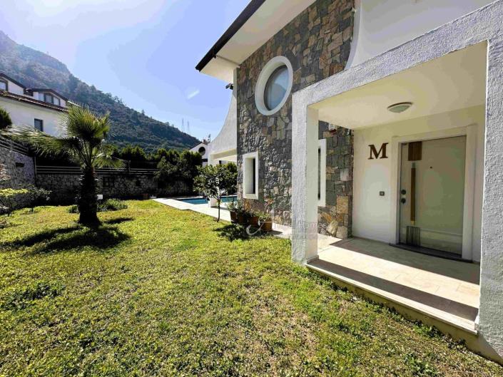 Image No.3-4 Bed Villa / Detached for sale