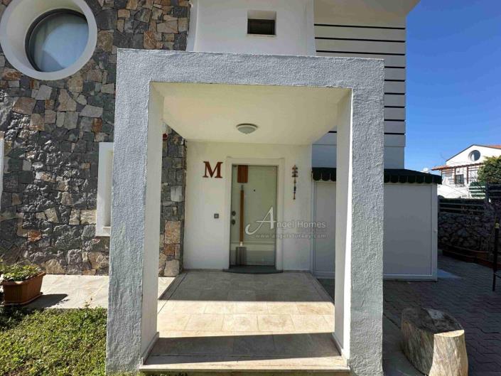 Image No.24-4 Bed Villa / Detached for sale