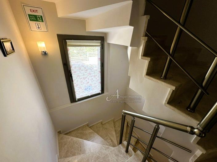 Image No.16-4 Bed Villa / Detached for sale