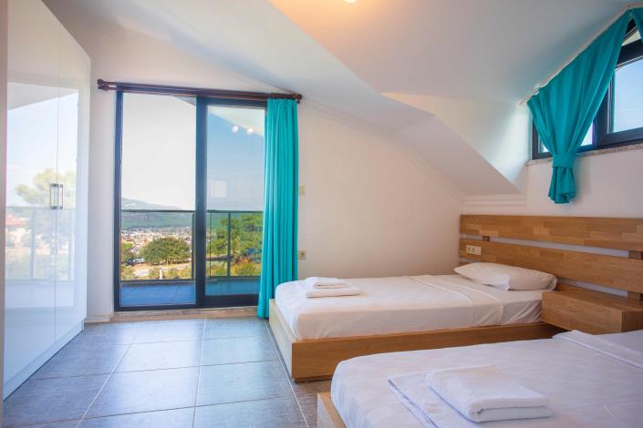 Image No.16-4 Bed Villa / Detached for sale