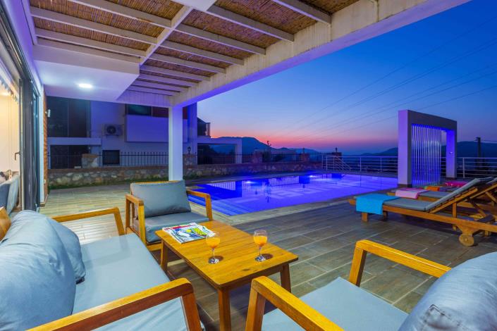 Image No.29-4 Bed Villa / Detached for sale