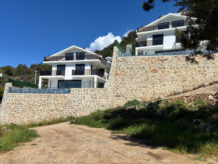 Image No.26-Villa / Détaché de 4 chambres à vendre à Faralya