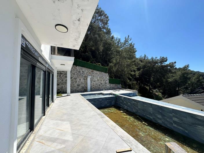 Image No.31-Villa / Détaché de 4 chambres à vendre à Faralya