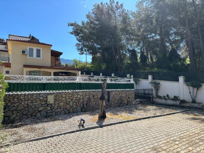 Image No.5-4 Bed Villa / Detached for sale