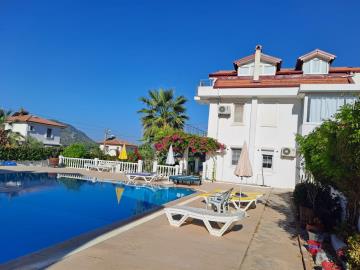 Swimming-pool-4-Bed-apartment---Copy