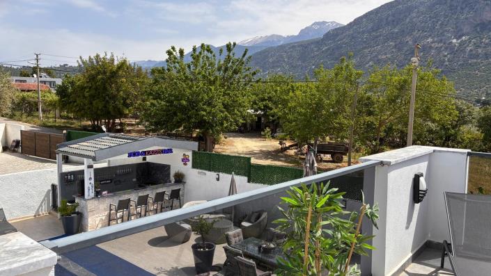 Image No.37-4 Bed Villa / Detached for sale