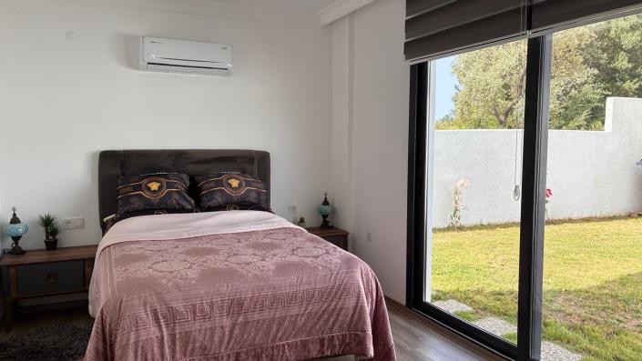 Image No.20-4 Bed Villa / Detached for sale