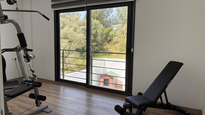 Image No.43-4 Bed Villa / Detached for sale