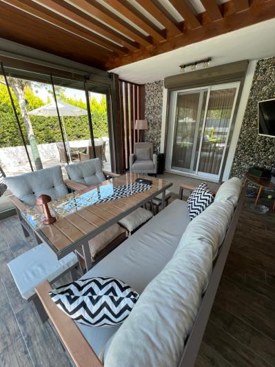 Image No.17-4 Bed Villa / Detached for sale