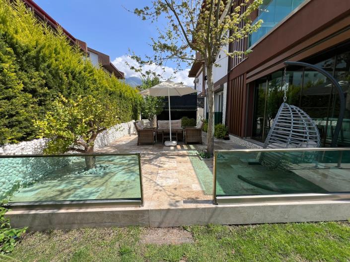 Image No.37-4 Bed Villa / Detached for sale
