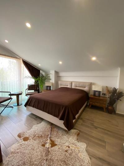 Image No.23-4 Bed Villa / Detached for sale