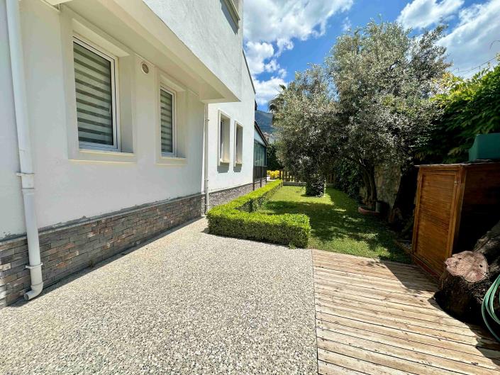 Image No.14-3 Bed Villa / Detached for sale