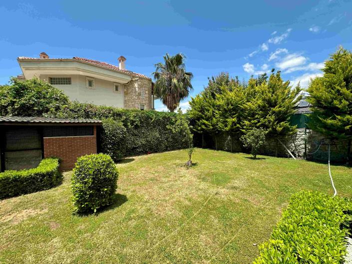 Image No.12-3 Bed Villa / Detached for sale