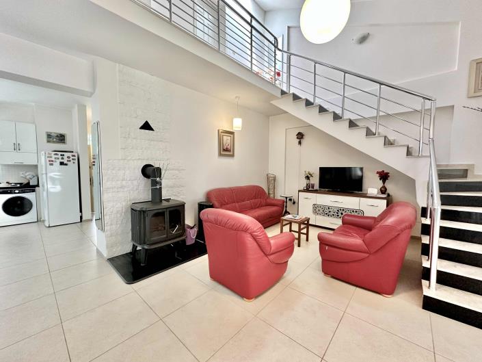 Image No.21-3 Bed Villa / Detached for sale