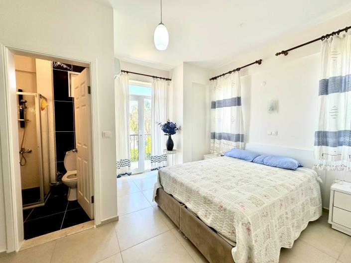 Image No.35-3 Bed Villa / Detached for sale