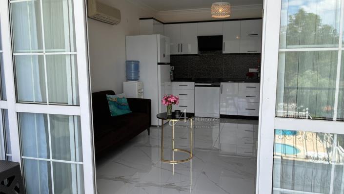 Image No.10-3 Bed Apartment for sale