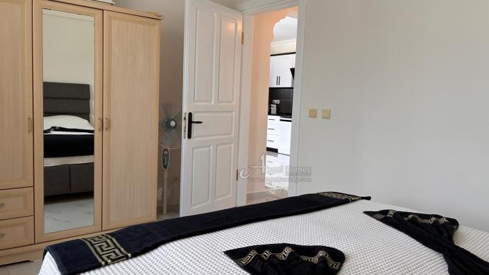 Image No.19-3 Bed Apartment for sale